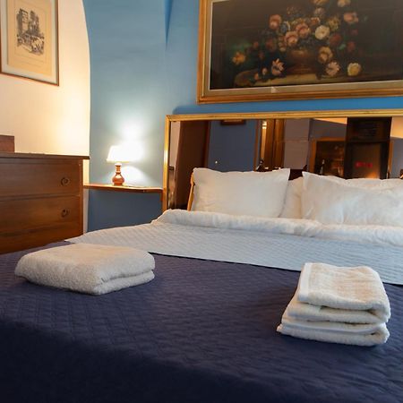 Casa Vitelli - Centro Storico A Due Passi Da Tutto Apartment Terracina Ngoại thất bức ảnh