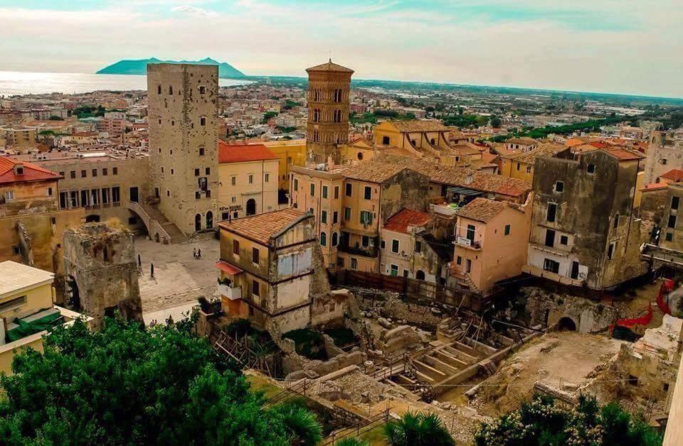 Casa Vitelli - Centro Storico A Due Passi Da Tutto Apartment Terracina Ngoại thất bức ảnh