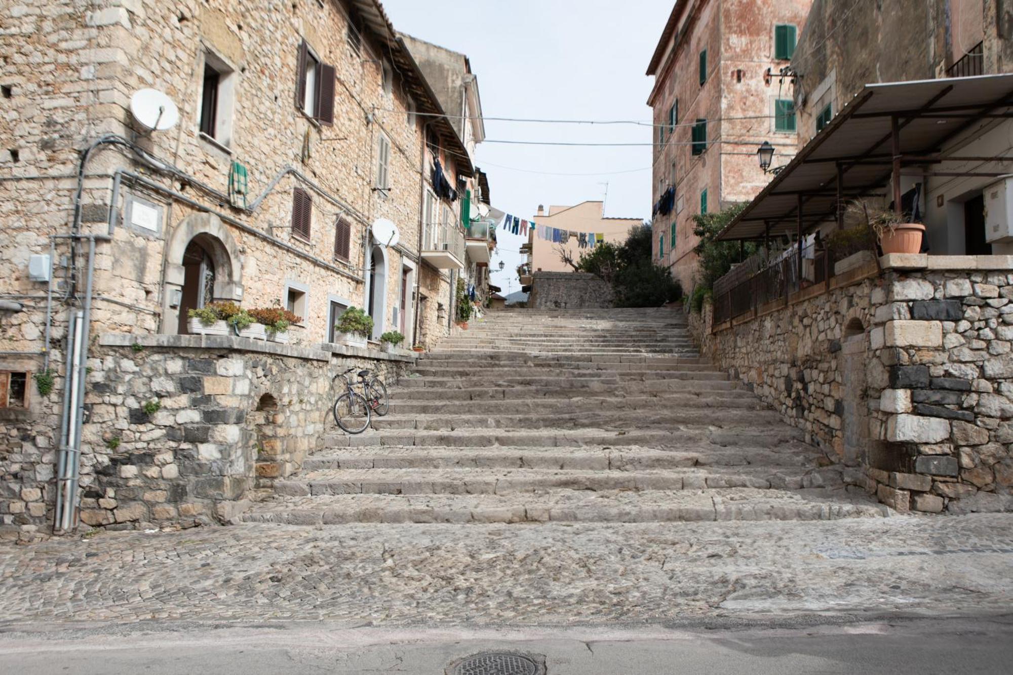 Casa Vitelli - Centro Storico A Due Passi Da Tutto Apartment Terracina Ngoại thất bức ảnh